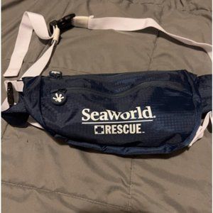 SeaWorld Rescue Utility Pack WaterProof Light Weight Waist Pack